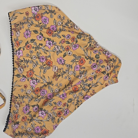 Time and Tru Floral Mustard Yellow Top and Bottom - Picture 3 of 5